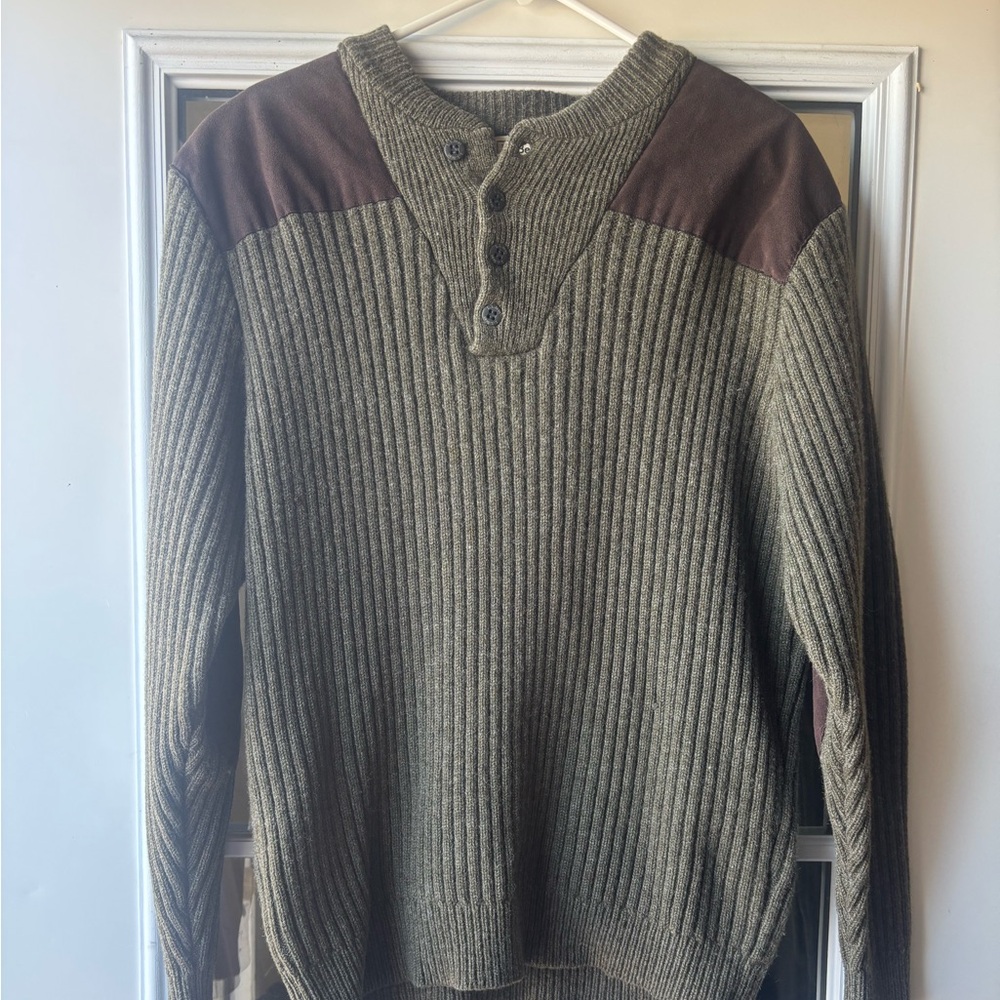 L.L. Bean Men's Green and Brown Ribbed Crewneck Sweater